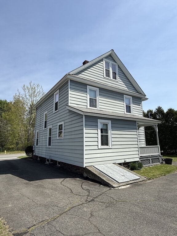 Property Photo:  128 Silver St  MA 01301 