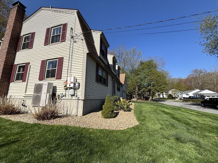 Property Photo:  111 Seneca St  MA 01420 