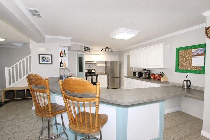 Property Photo:  5016 34 Street  AB T4S 1B1 