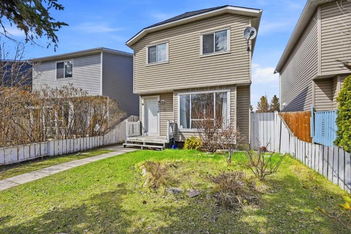Property Photo:  6016 Martingrove Road NE  AB T3J 2M8 