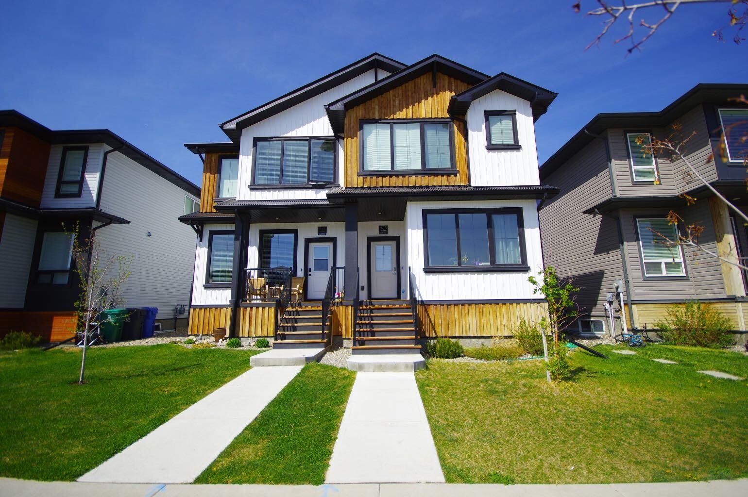 Property Photo:  963 Miners Boulevard W  AB T1J 5T8 