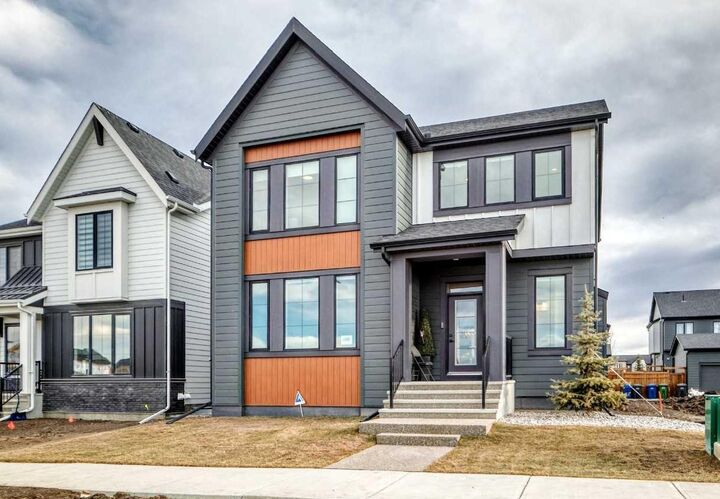Property Photo:  605 Sailfin Drive  AB T3Z 2G7 