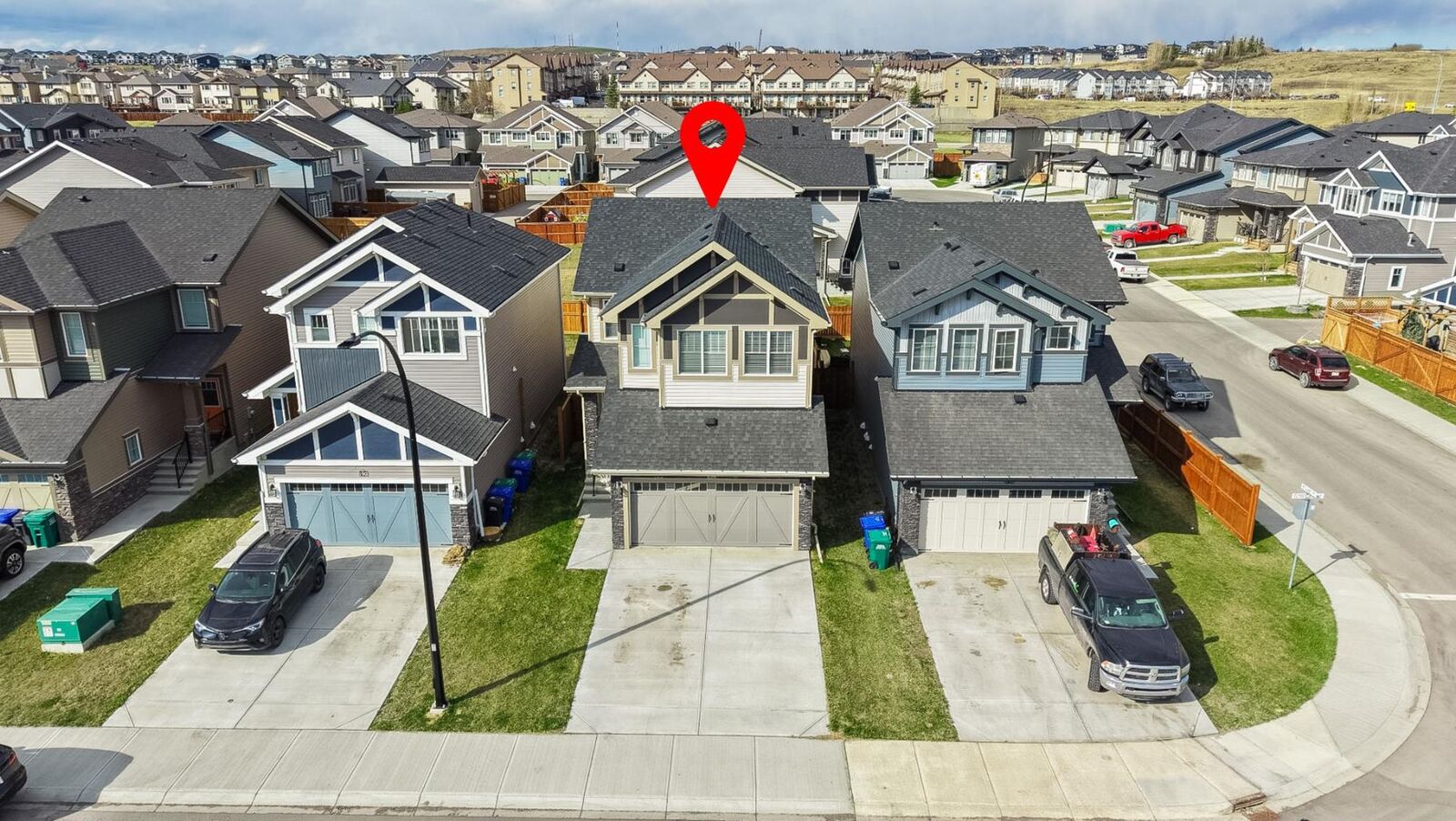Property Photo:  194 Clydesdale Avenue  AB T4C 3C4 