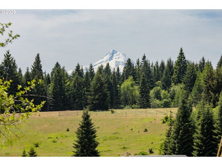 Property Photo: 56 Pyatt Rd WA 98672