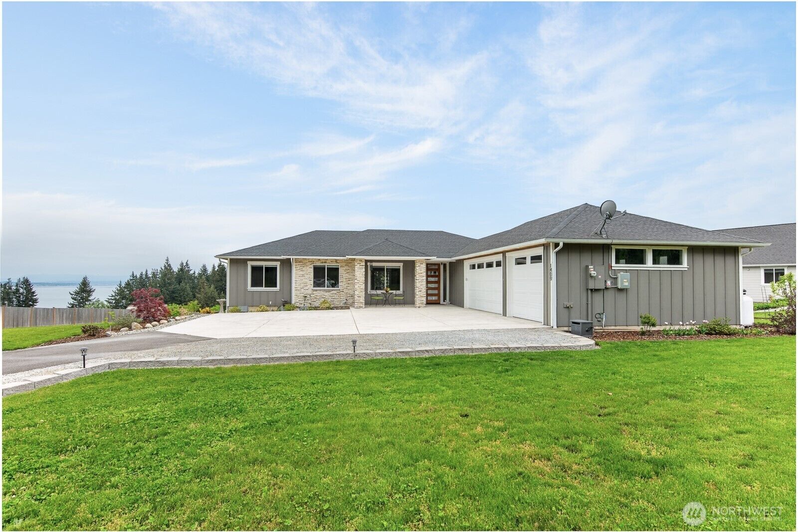 Property Photo:  1409  Village Heights Place  WA 98282 
