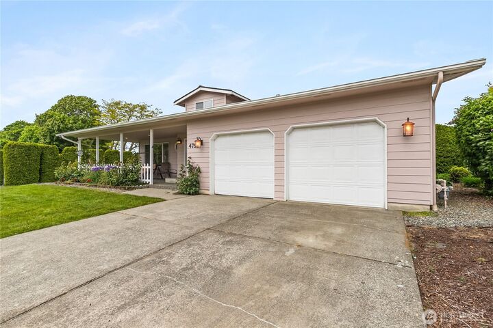Property Photo:  4792 N Golf Course Drive  WA 98230 