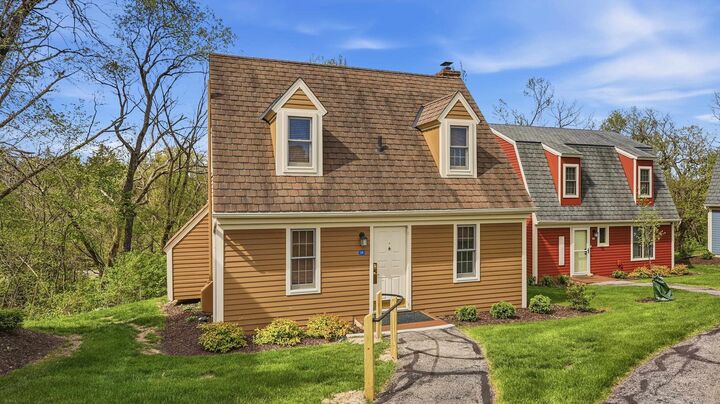 Property Photo: 19 Settler Lane IL 61036