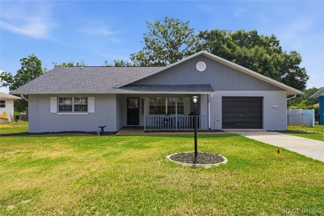 Property Photo:  3721 N Goldencup Terrace  FL 34465 