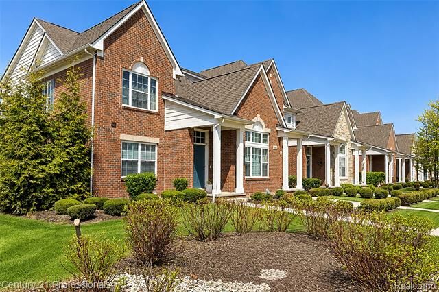 Property Photo:  1112 Starwood Lane  MI 48187 