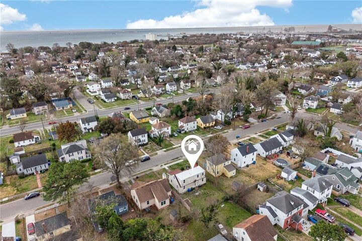 Property Photo:  945 17th St  VA 23607 