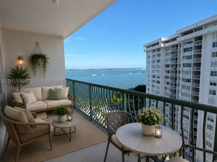 Property Photo:  1408 Brickell Bay Dr 1104  FL 33131 