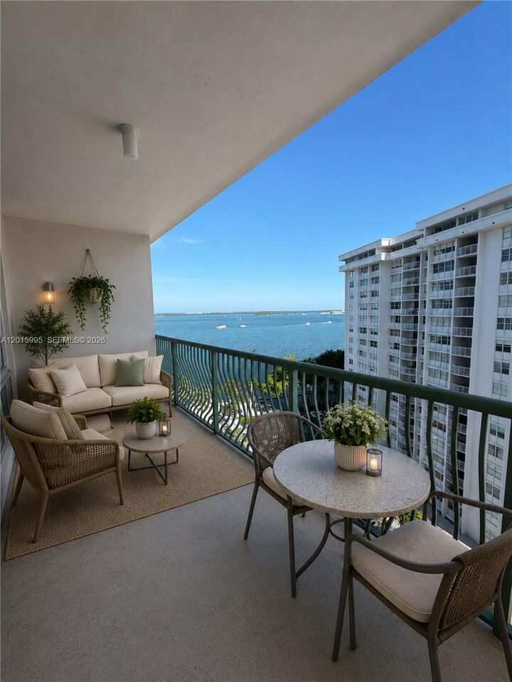 Property Photo: 1408 Brickell Bay Dr 1104 FL 33131