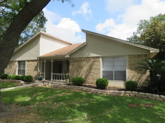 Property Photo:  2103 Avenue N  TX 77627 