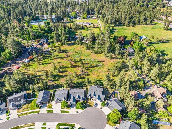 Property Photo:  2104 S Cherry Ln  WA 99223 