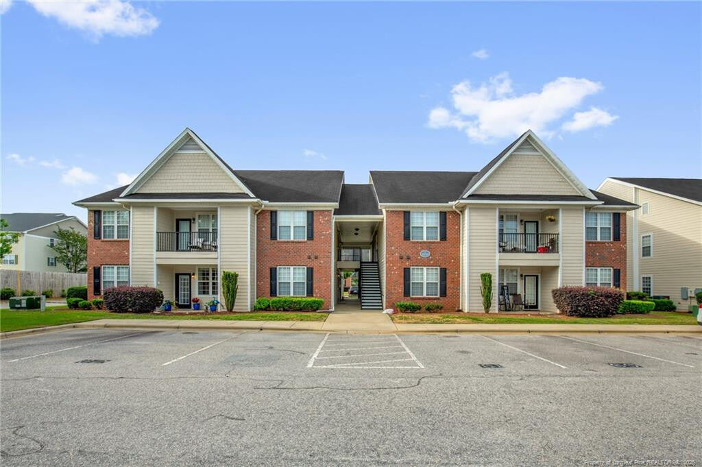 Property Photo:  3950 Bardstown Court 101  NC 28304 