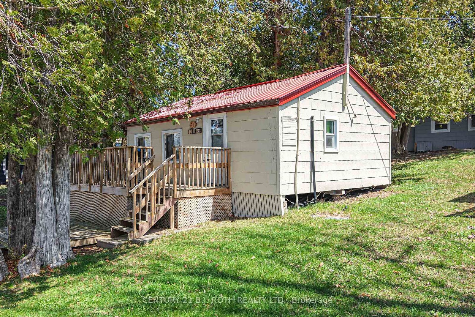 Property Photo:  230-232 Lake Dalrymple Road #10  ON L0K 1W0 