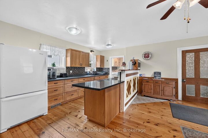 Property Photo: 32 Rattenbury Street W ON N0M 1L0