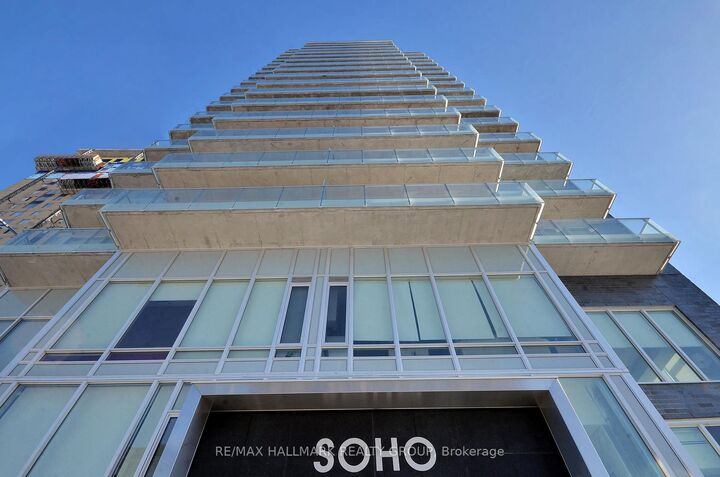 111 Champagne Avenue 1805 — photo 1