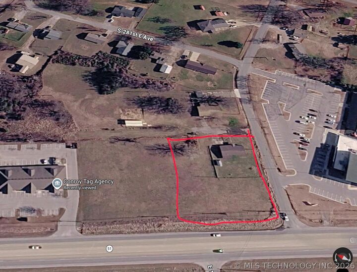 Property Photo: 13800 S State Hwy 51 OK 74429