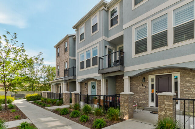 Property Photo:  1817 W Torlundy Dr  UT 84065 