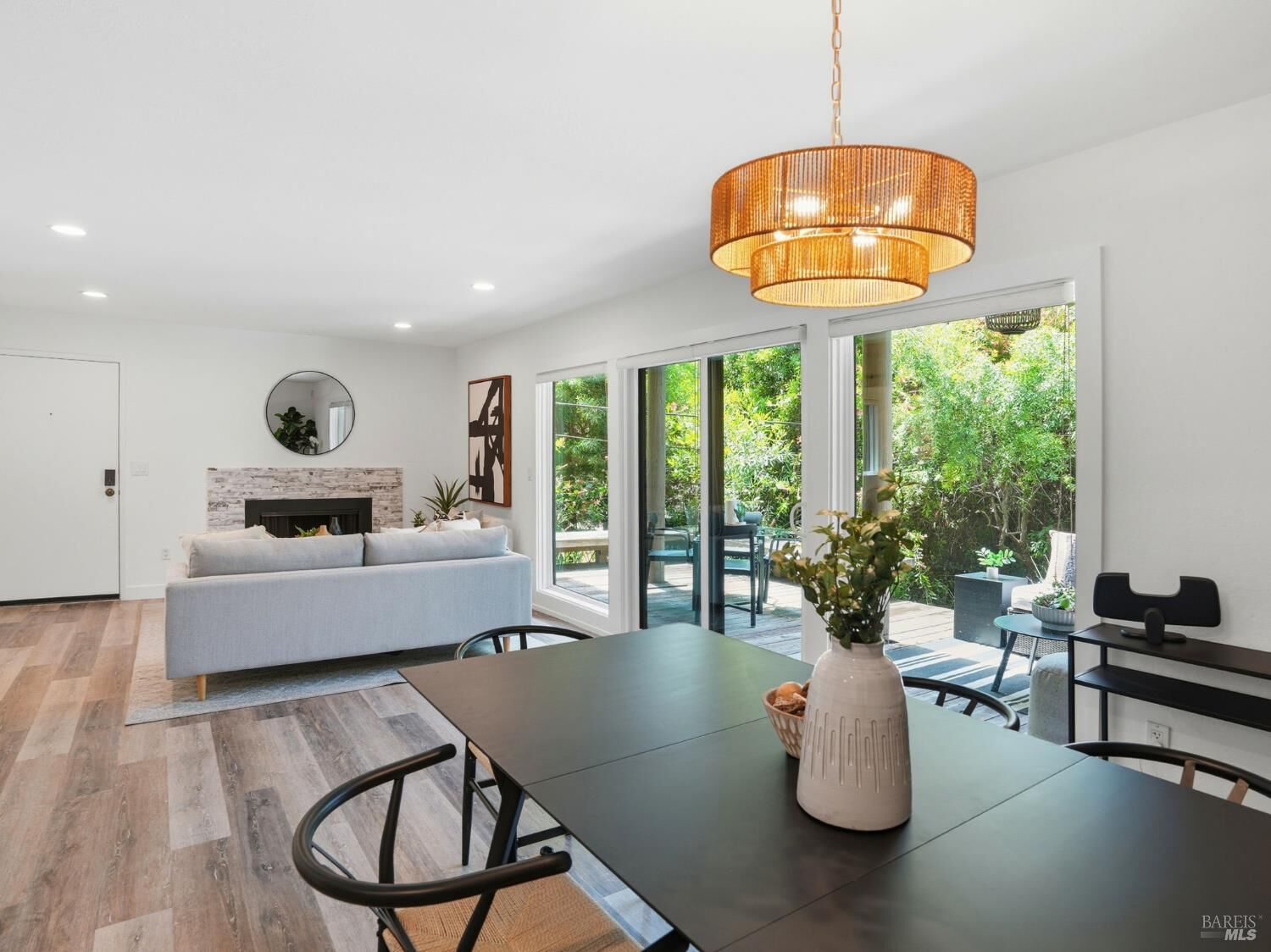 Property Photo: 122 Marinero Circle CA 94920