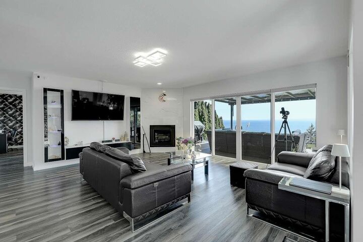 Property Photo: 7811 Redrooffs Road BC V0N 1Y1