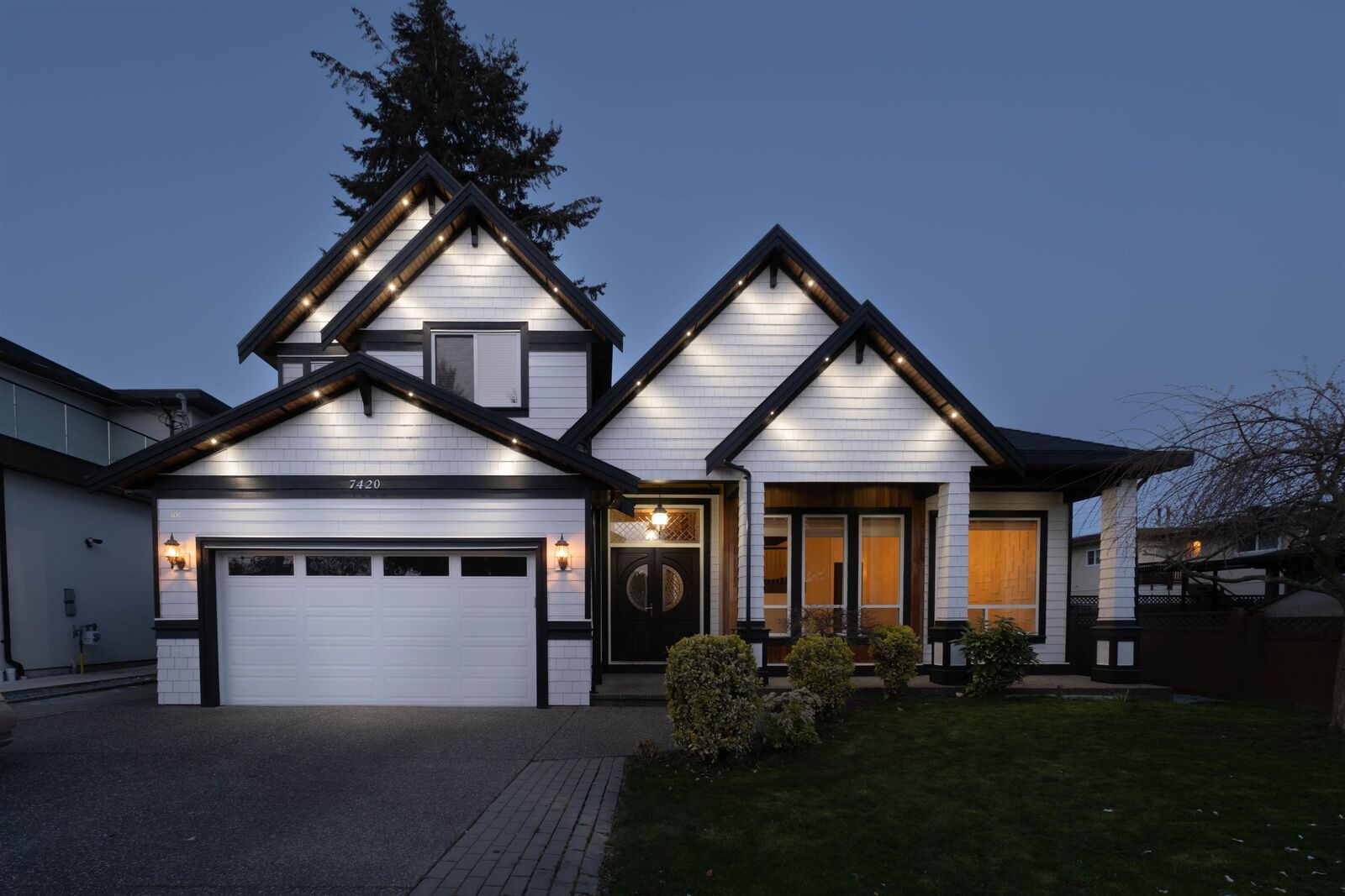 Property Photo: 7420 116 Street BC V4C 5T2