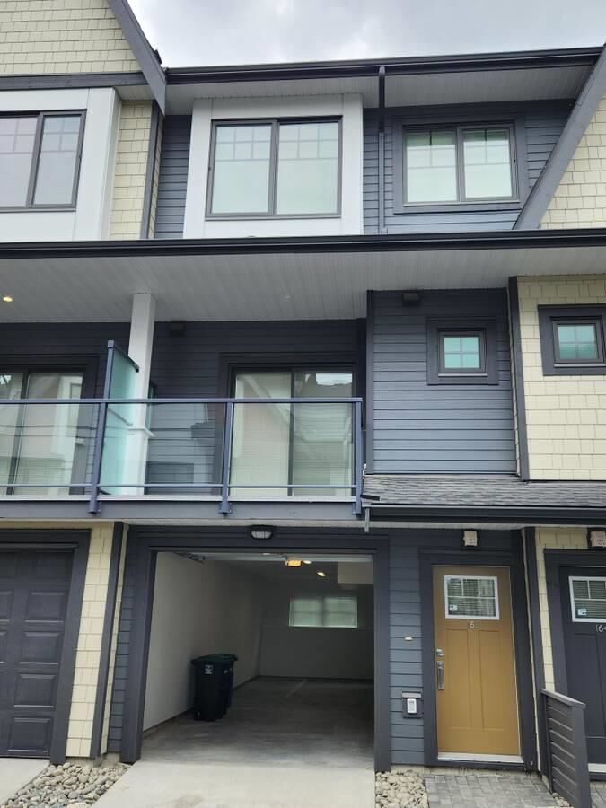 Property Photo:  19451 Sutton Avenue 162  BC V3Y 0G6 