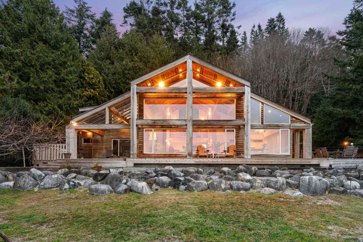 Property Photo: 598 Tsawwassen Beach Road BC V4M 4C7