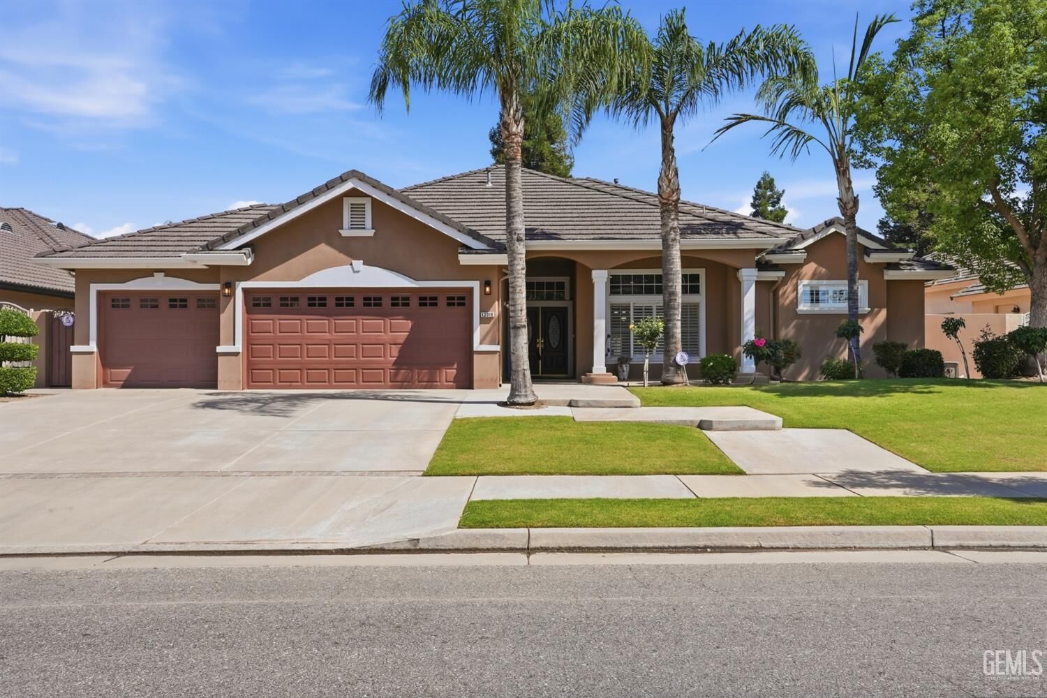 Property Photo:  12010 Manorwood Street  CA 93311 