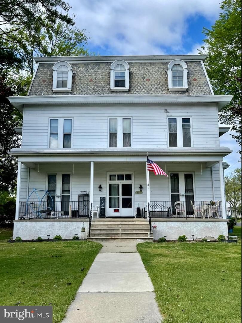 Property Photo:  125 W Commerce Street 2  NJ 08302 