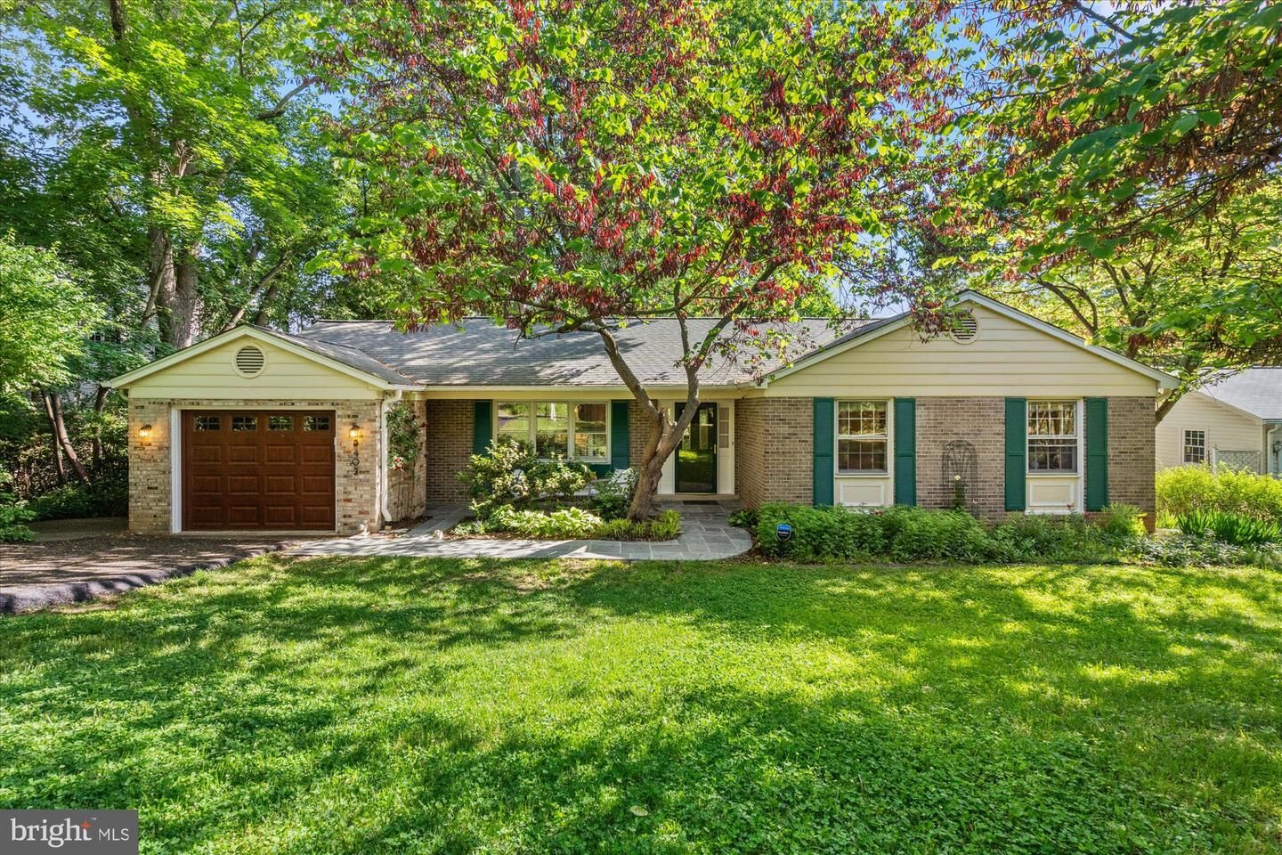 Property Photo:  2402 Popkins Lane  VA 22306 