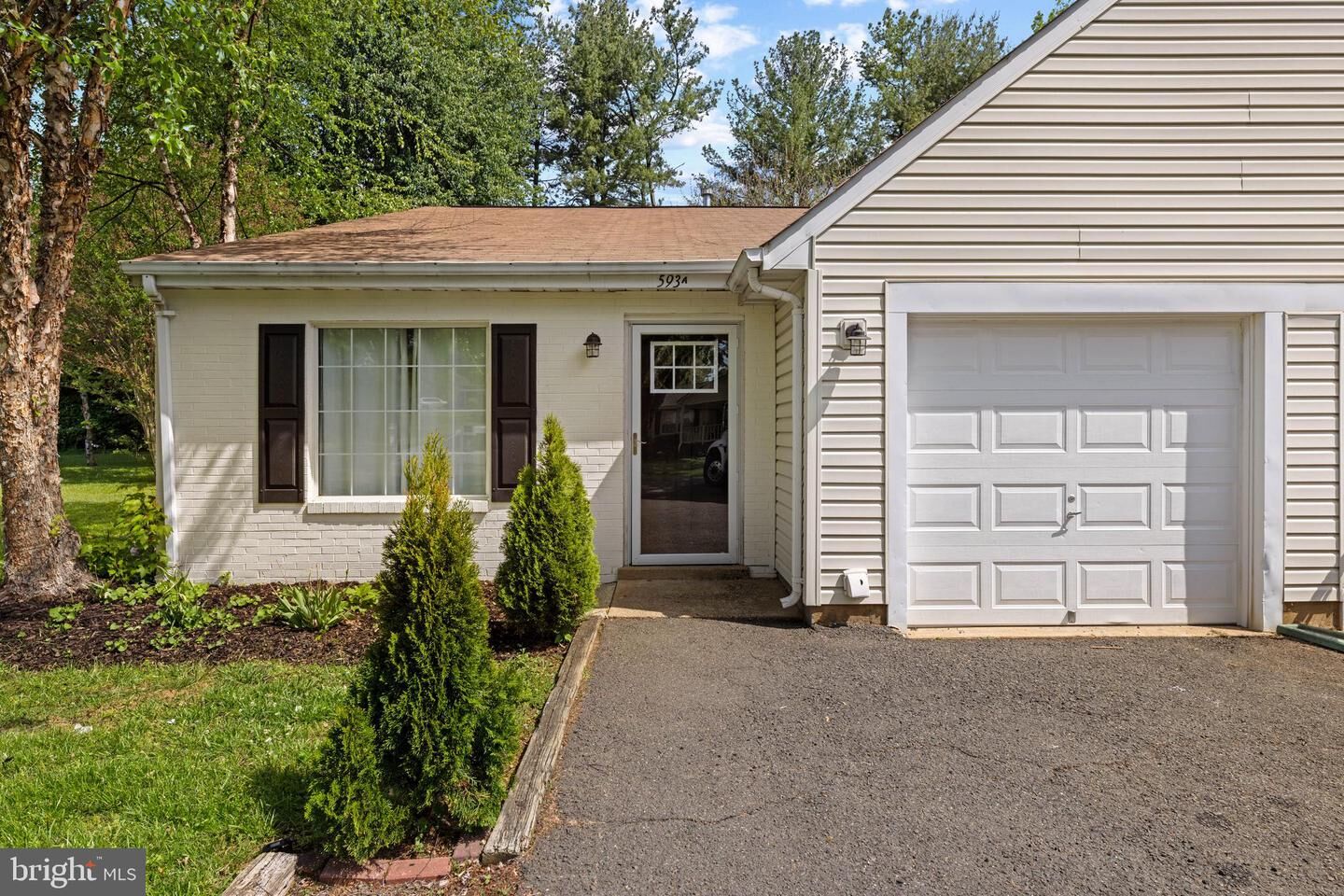 Property Photo:  593 Plain Road  VA 20186 