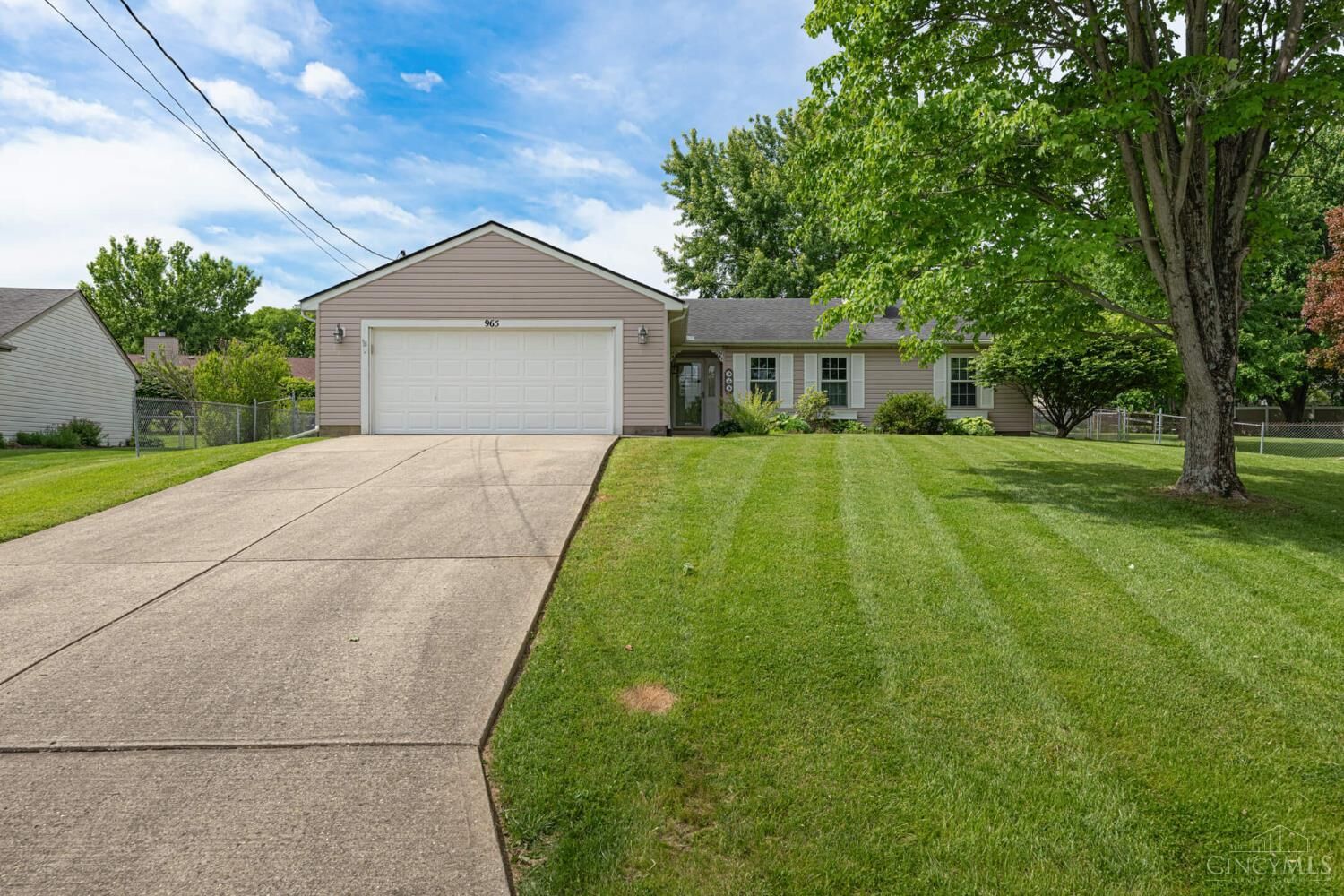 Property Photo:  965 Red Fox Court  OH 45050 