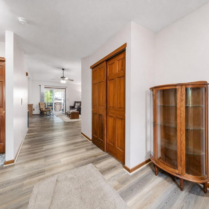 Property Photo:  864 Gulliver Drive  OH 43207 