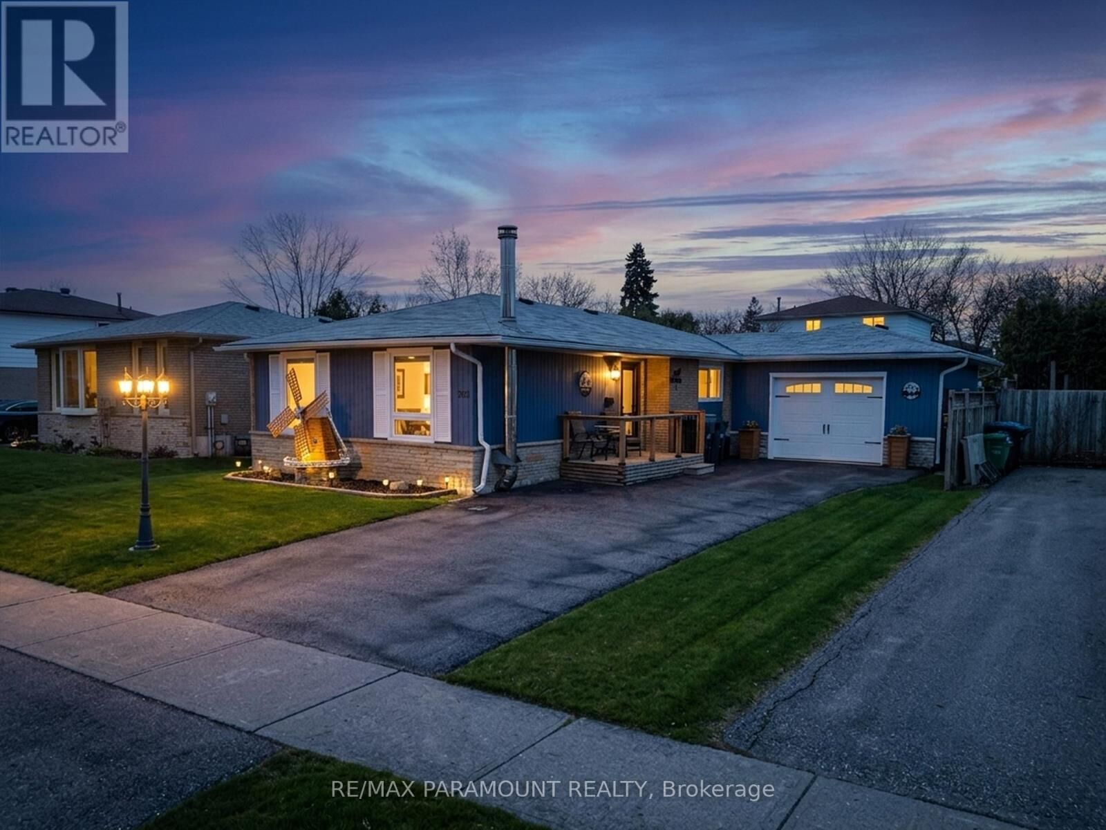 Property Photo:  202 Archdekin Drive  ON L6V 1Z1 