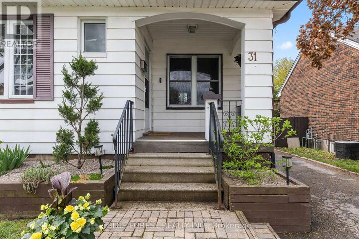 Property Photo:  31 Eastman Avenue  ON N5W 2M3 