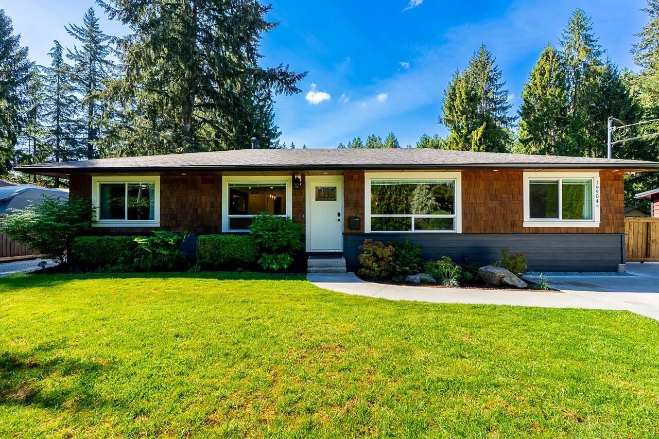Property Photo: 19904 36 Avenue BC V3A 2R4