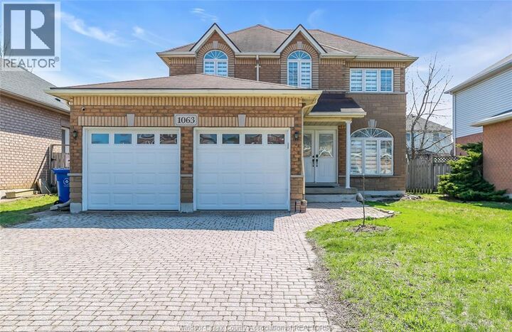 Property Photo:  1063 Peach Blossom Crescent  ON N9G 2R5 