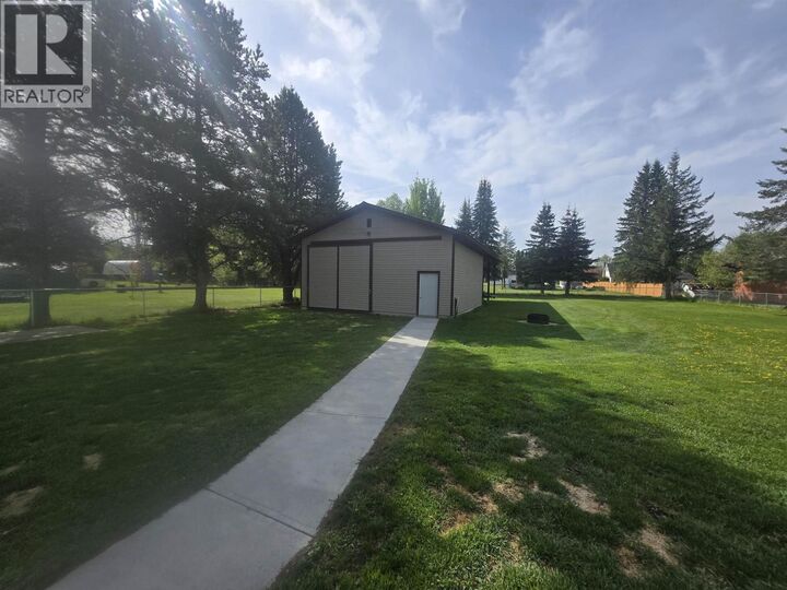 Property Photo:  1921 Cypress Road  BC V2J 4B1 