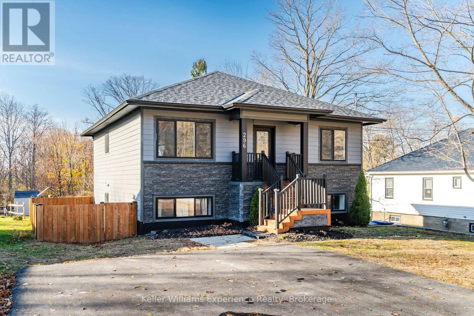 Property Photo:  296 Church Street  ON L9M 1G5 