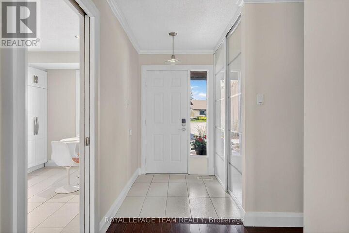 Property Photo:  10 Pebble Beach Court  ON K2S 1B9 