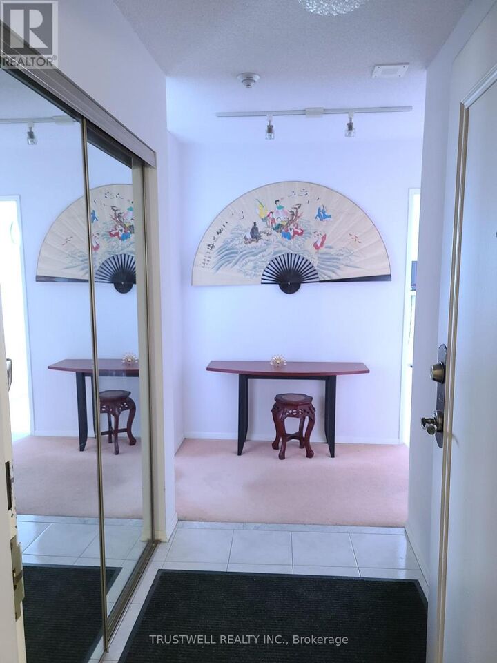 Property Photo:  30 Thunder Grove 1010  ON M1V 4A3 