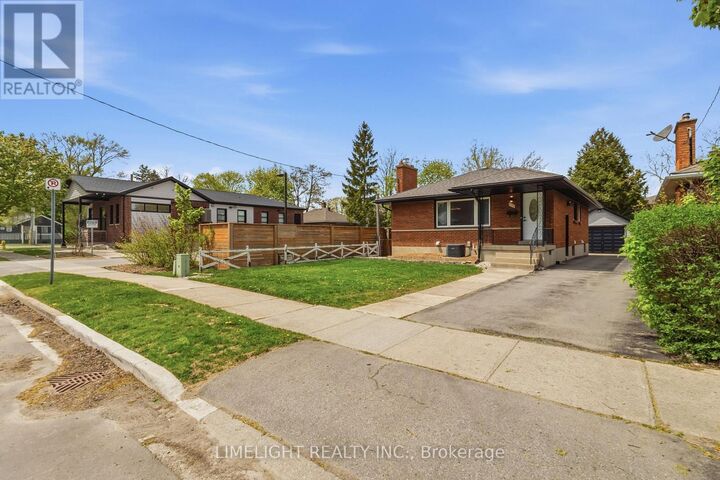 Property Photo:  598 Ross Street  ON N5Y 3V7 