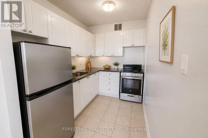 Property Photo:  470 Sentinel Road 1410  ON M3J 1V6 