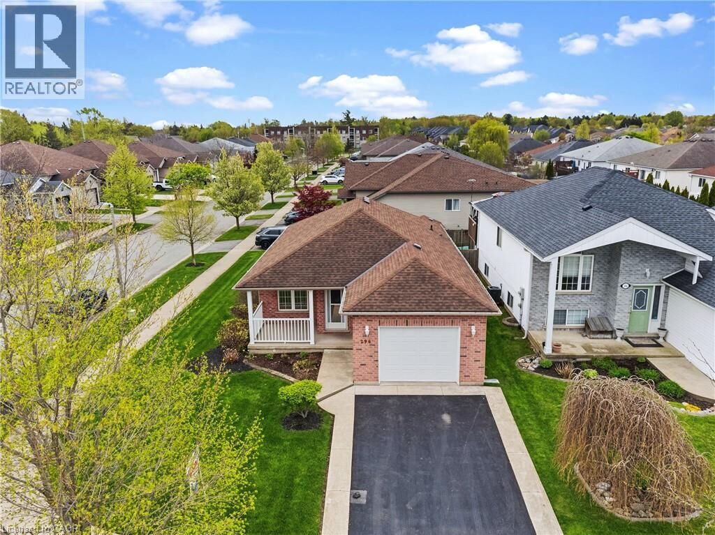 Property Photo:  296 Autumn Crescent  ON L3C 7K1 