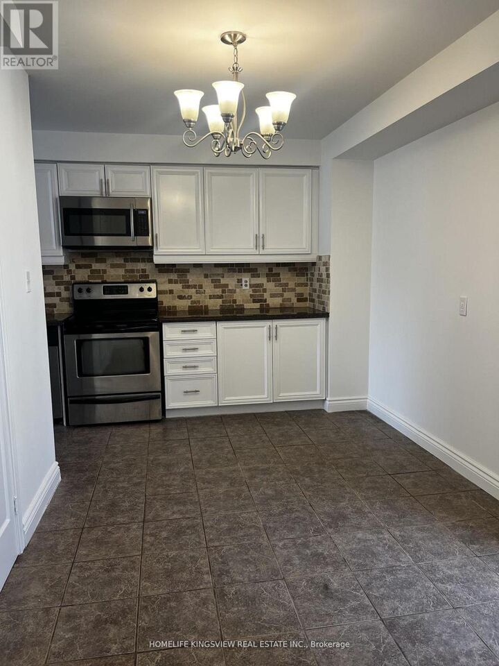 Property Photo:  79 Cashel Court  ON L4G 6R8 