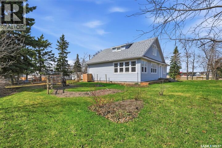 Property Photo:  62 Antrim Street  SK S0K 2M0 