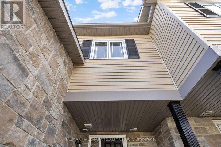 Property Photo:  25 Nathalie Street  ON K4K 0J3 