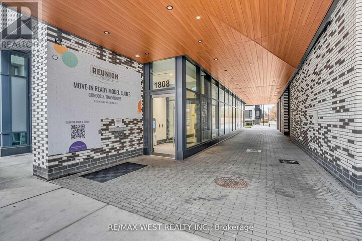 Property Photo:  1808 St. Clair Avenue West 617  ON M6N 0C1 